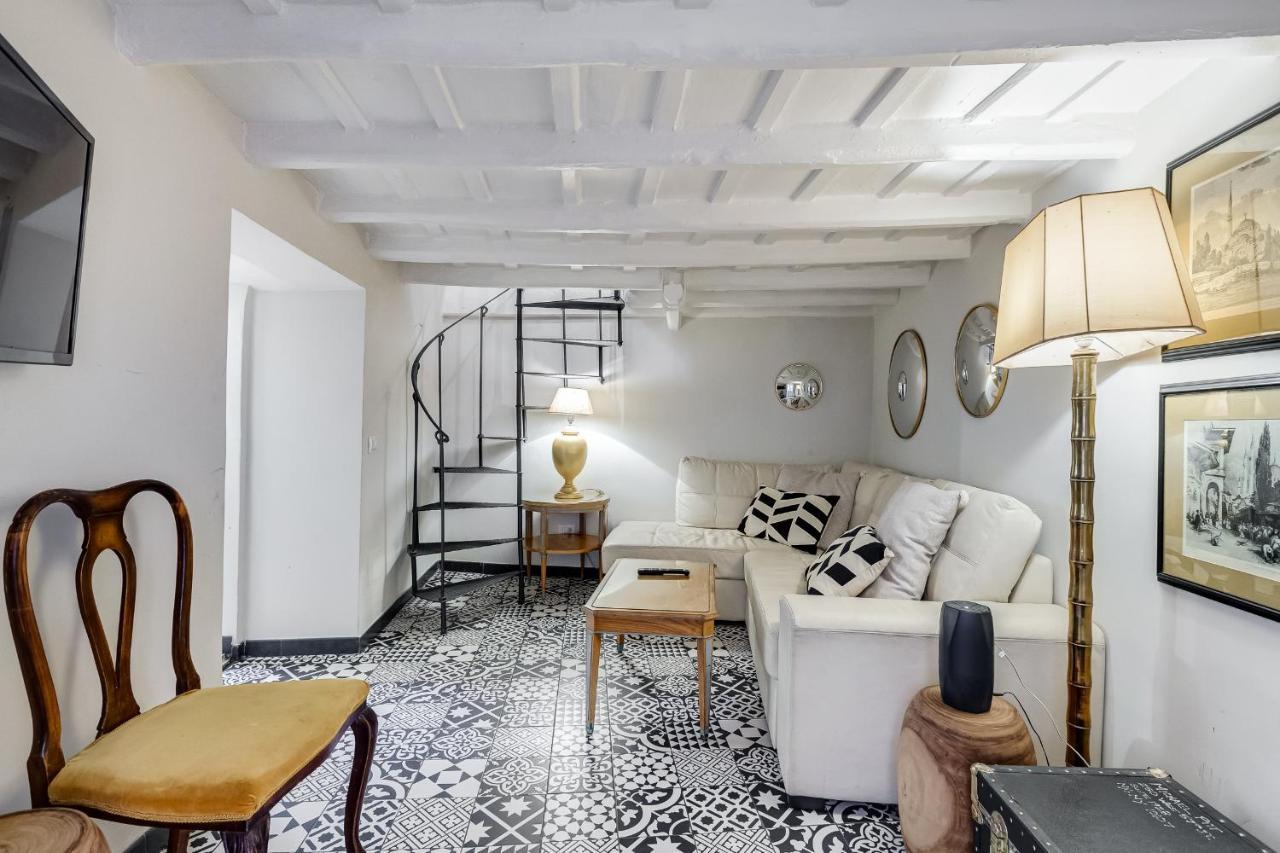 Apartment Vivilo Collection - Spanish Steps Macelli Apt With Private Terrace